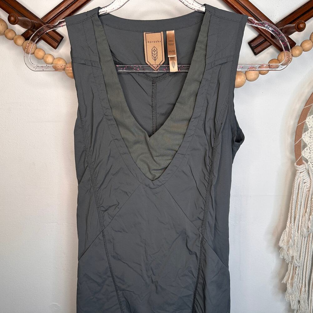 Indygena Liike IV Athletic V Neck Dress